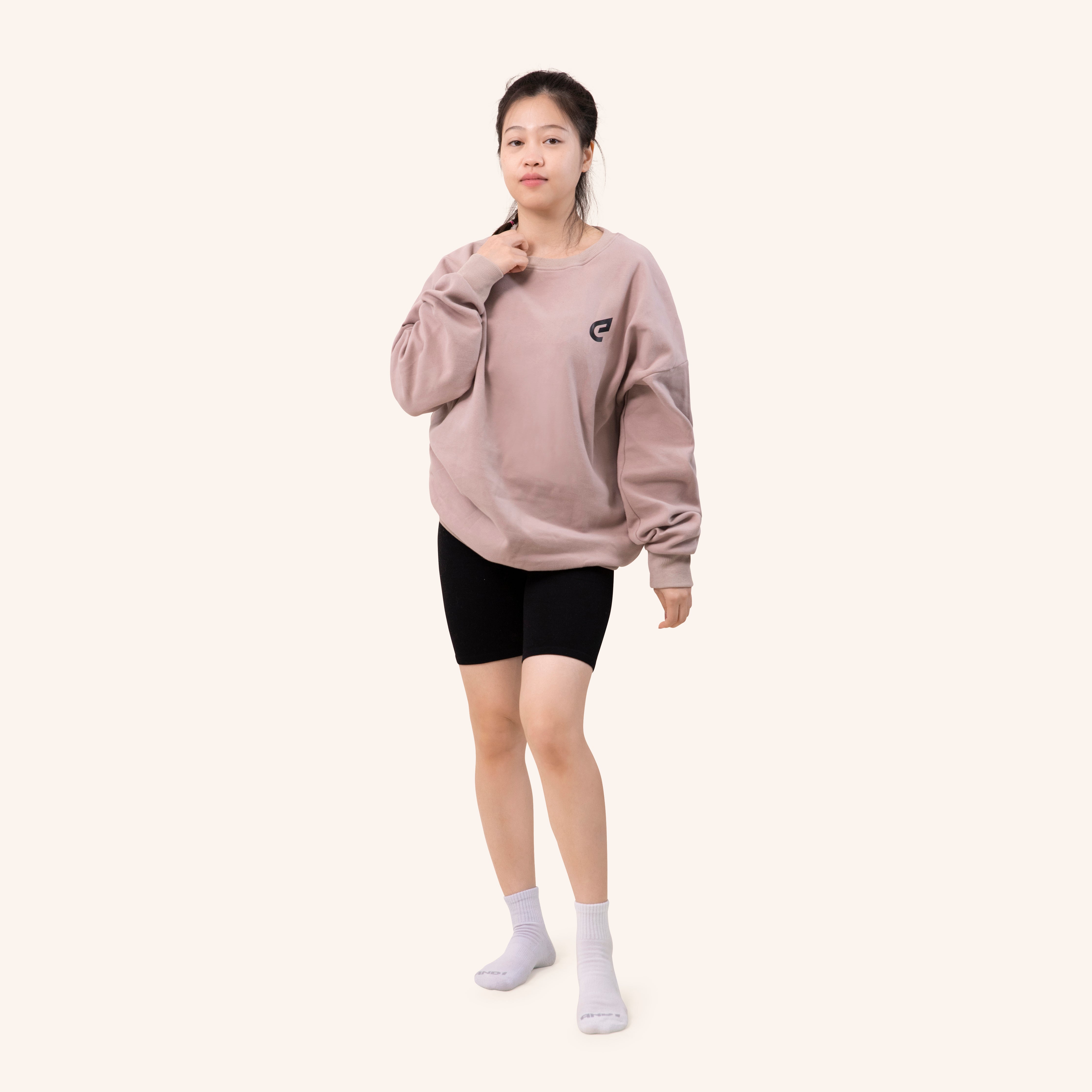 girl posing in top
